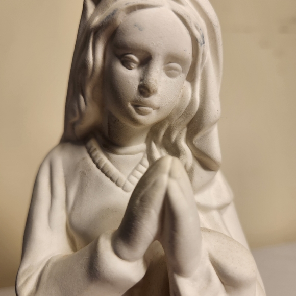 Unpainted Ceramic Bisque 7.5" Blessed Mother Nativity Piece - Picture 11 of 11